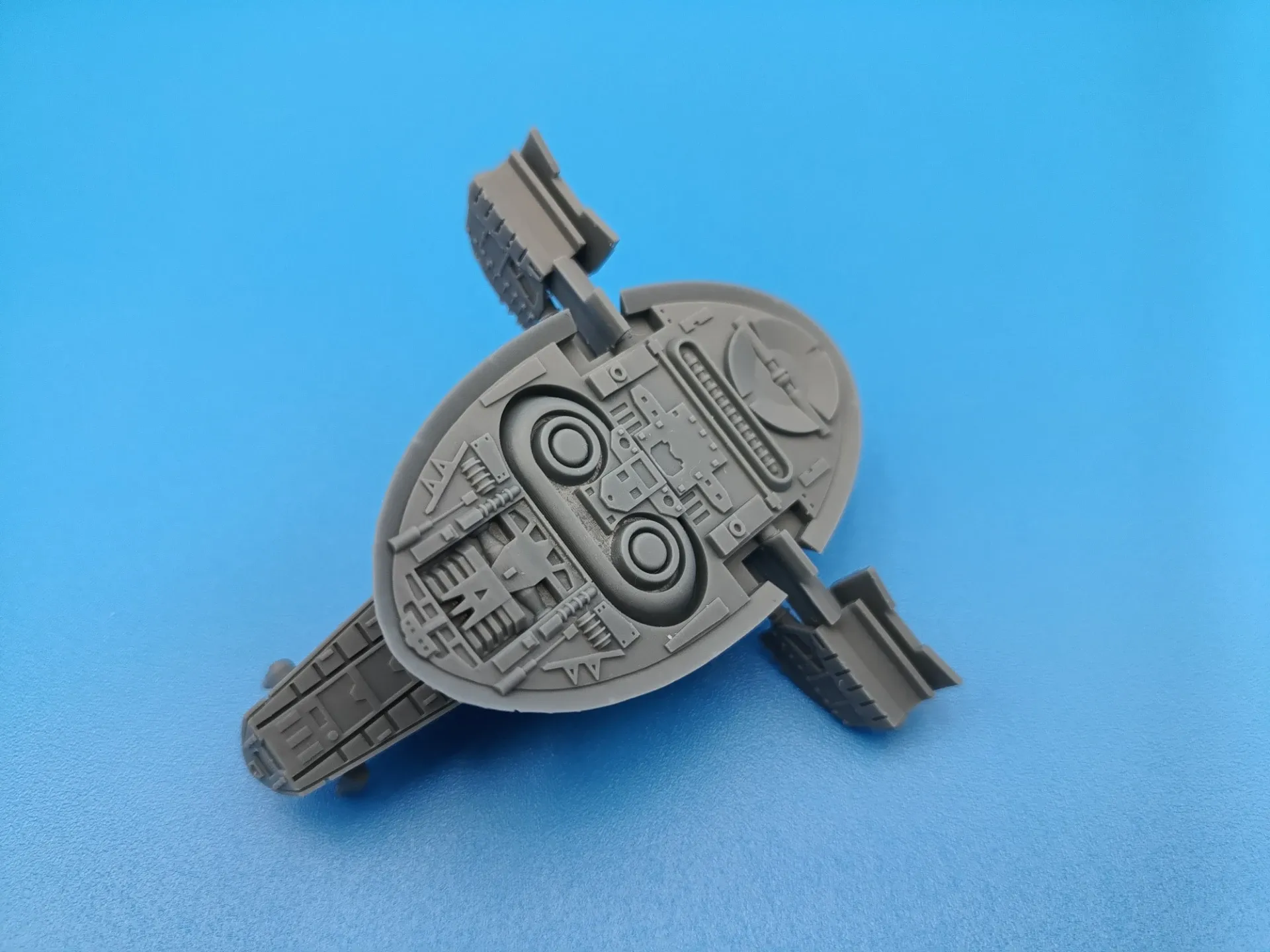 Detailní SLA 3D výtisk modelu lodě ze Star Wars vyrobené dle dodaných zákaznických dat.