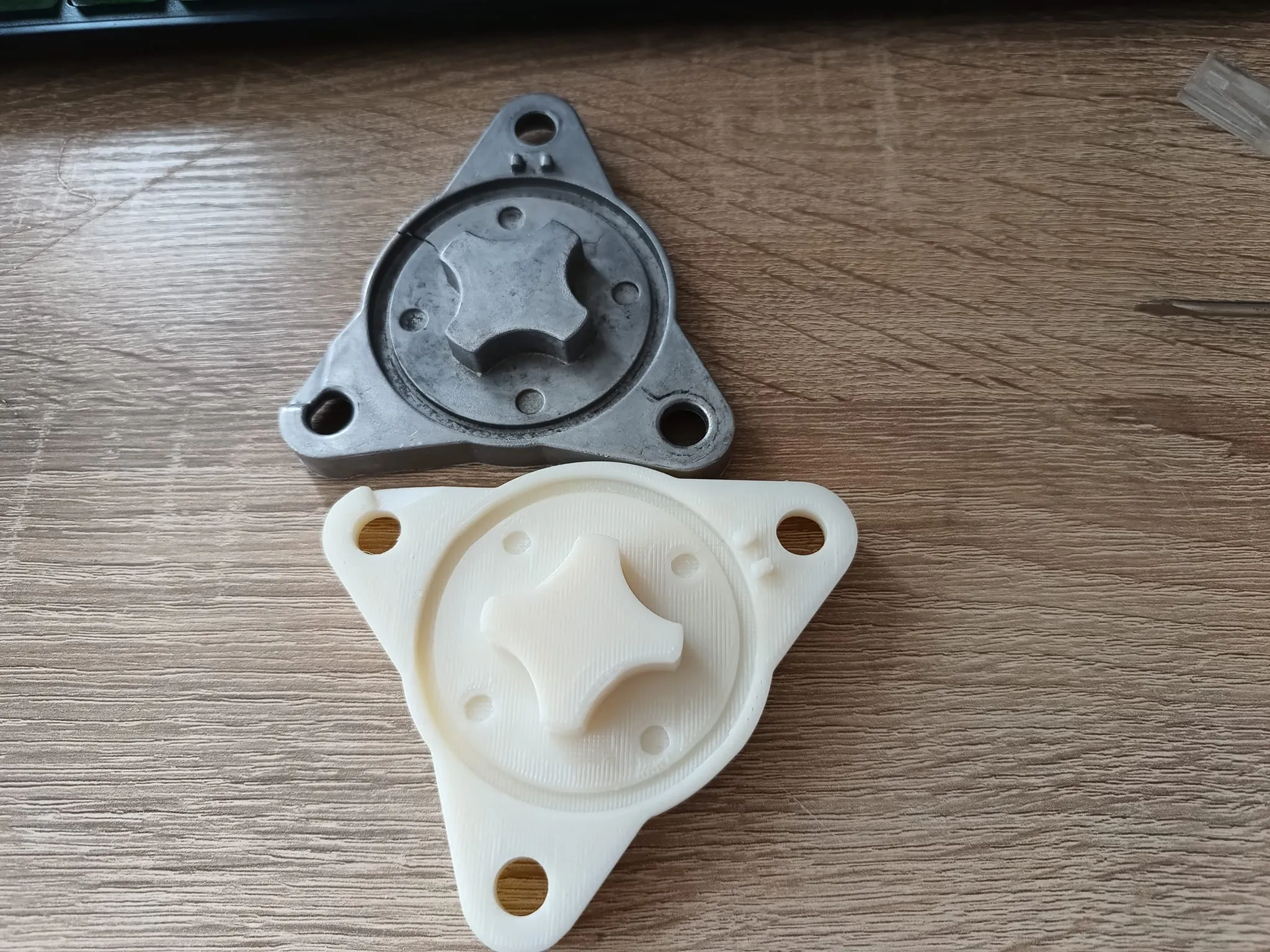 3D tištěné náhradní těsnící víko pro vysokotlaký čistič (wapku).